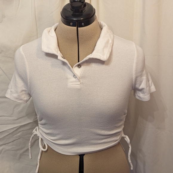 PacCares Cropped Polo with ruched sides Size XS - Picture 2 of 8